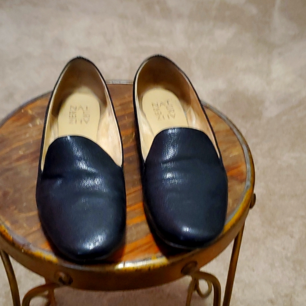 Black flats